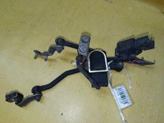 Датчик регулировки наклона фар AG9N-3C097-AA, 8G9N-3C492-AA на Volvo V70 BW Фото 3