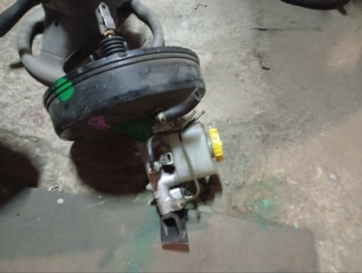 Главный тормозной цилиндр на Nissan Bluebird Sylphy QNG10 QG18DE Фото 5