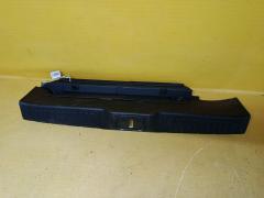 Обшивка багажника на Honda Elysion RR1, Заднее расположение