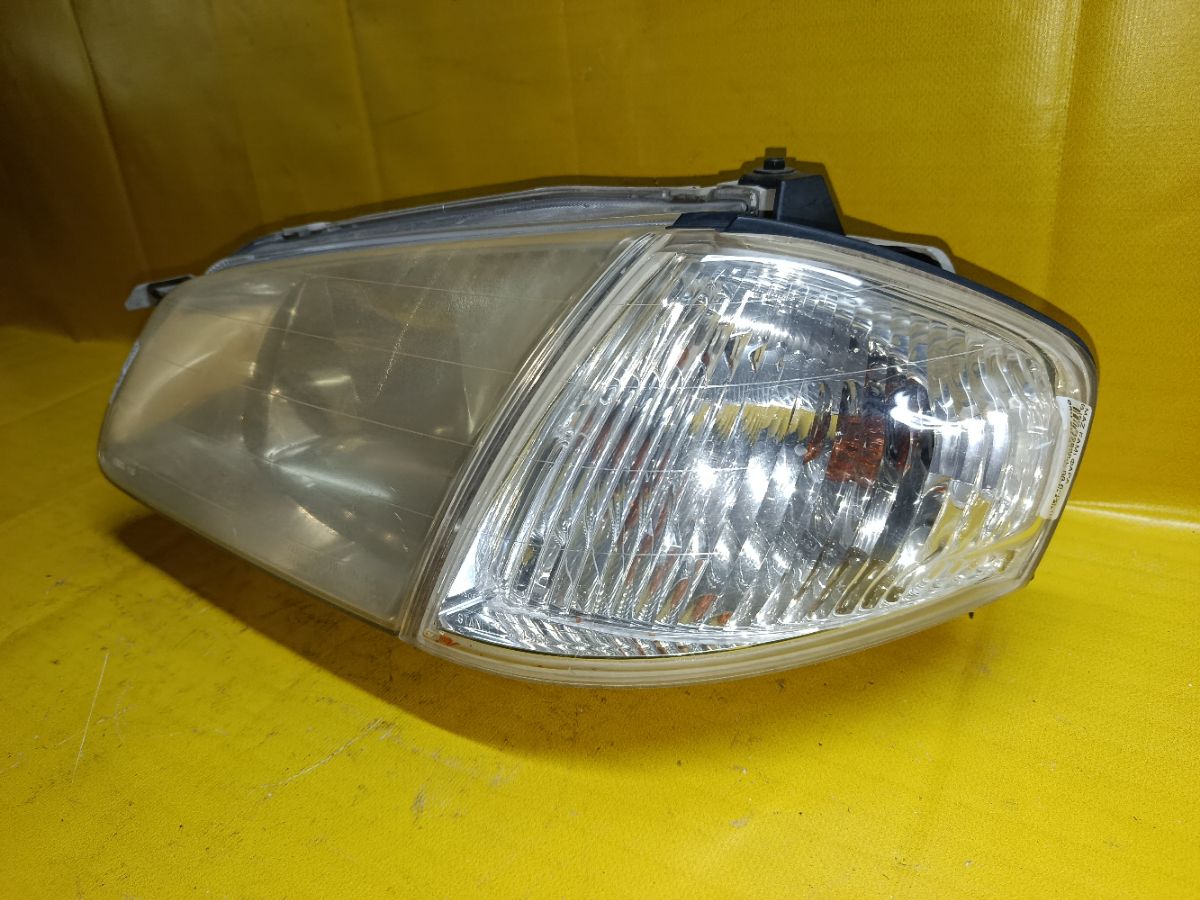 Фара R6888 R6888 на Mazda Familia BJ5P Фото 2