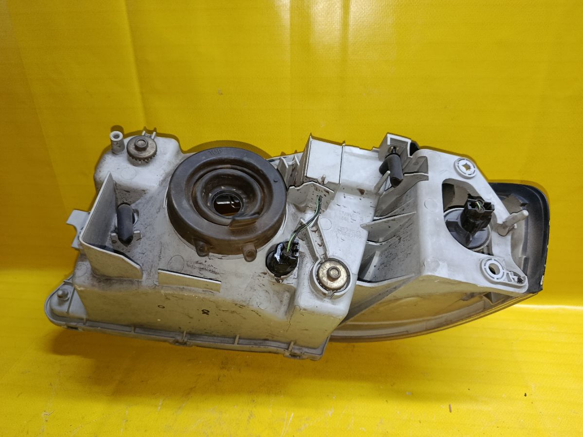 Фара R6888 R6888 на Mazda Familia BJ5P Фото 6