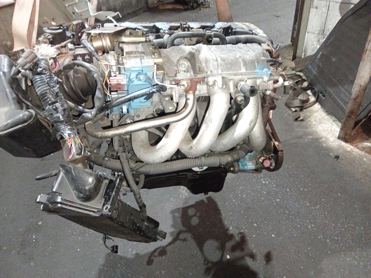 Двигатель на Nissan Bluebird Sylphy QG10 QG18DE Фото 9