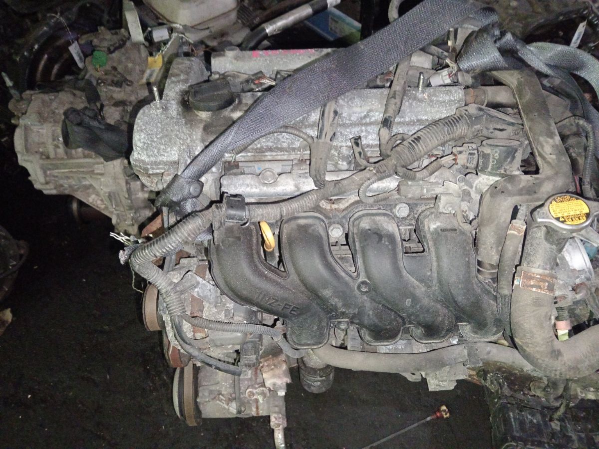 Двигатель на Toyota Corolla Fielder NZE164G 1NZ-FE Фото 2