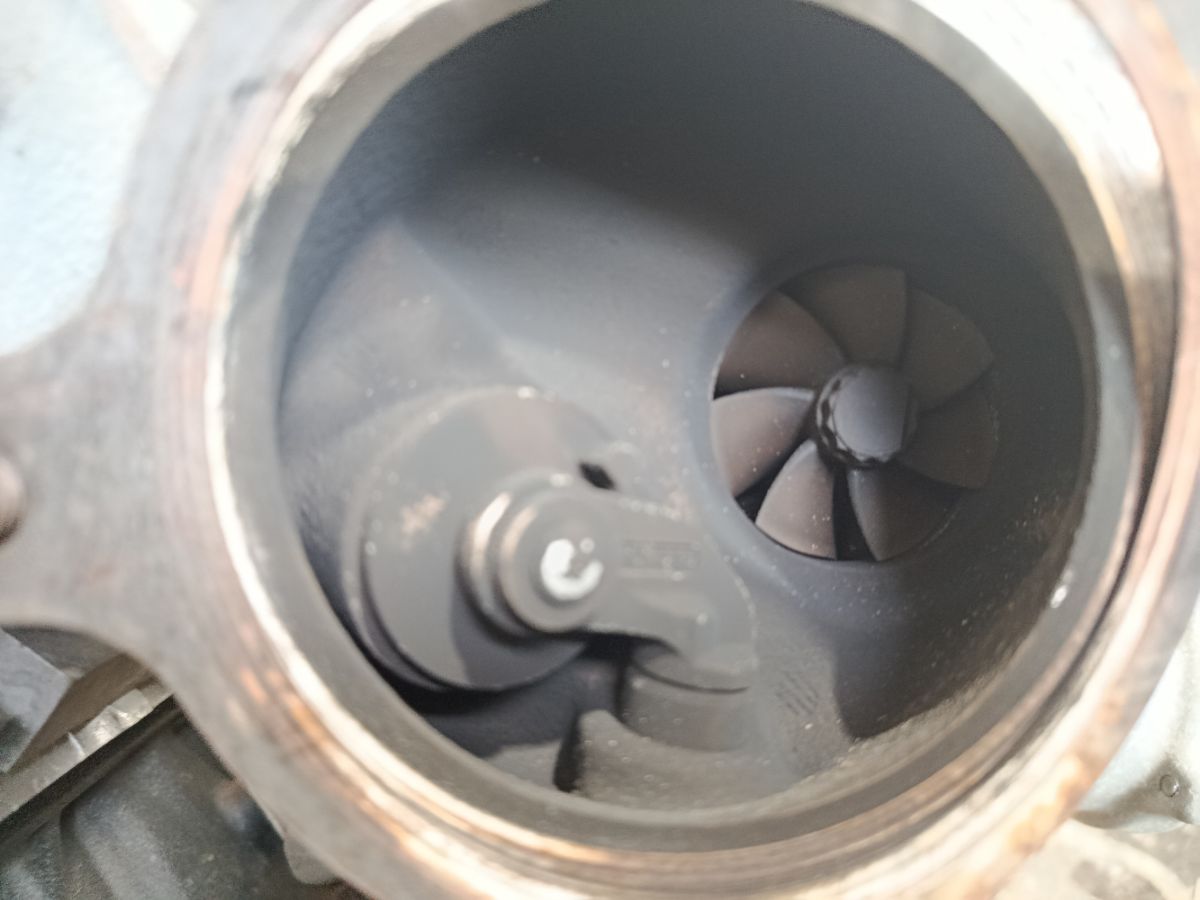 Двигатель на Audi A4 8K CDN Фото 18