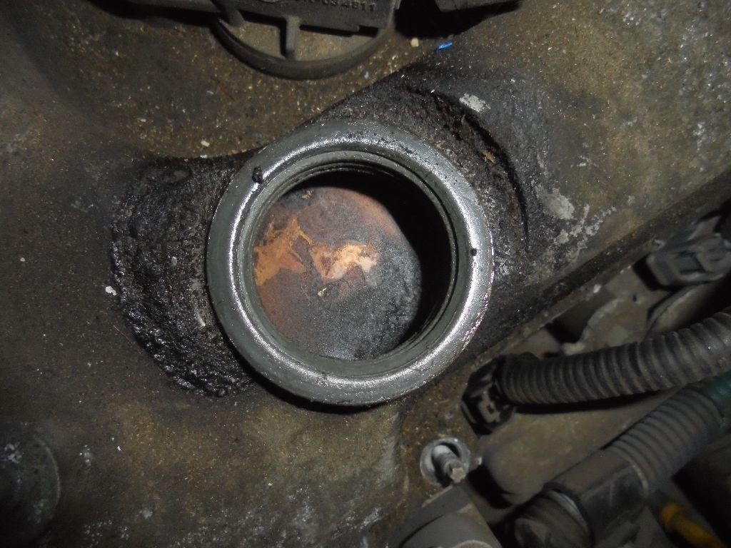 Двигатель на Toyota Corolla Fielder NZE144G 1NZ-FE Фото 4