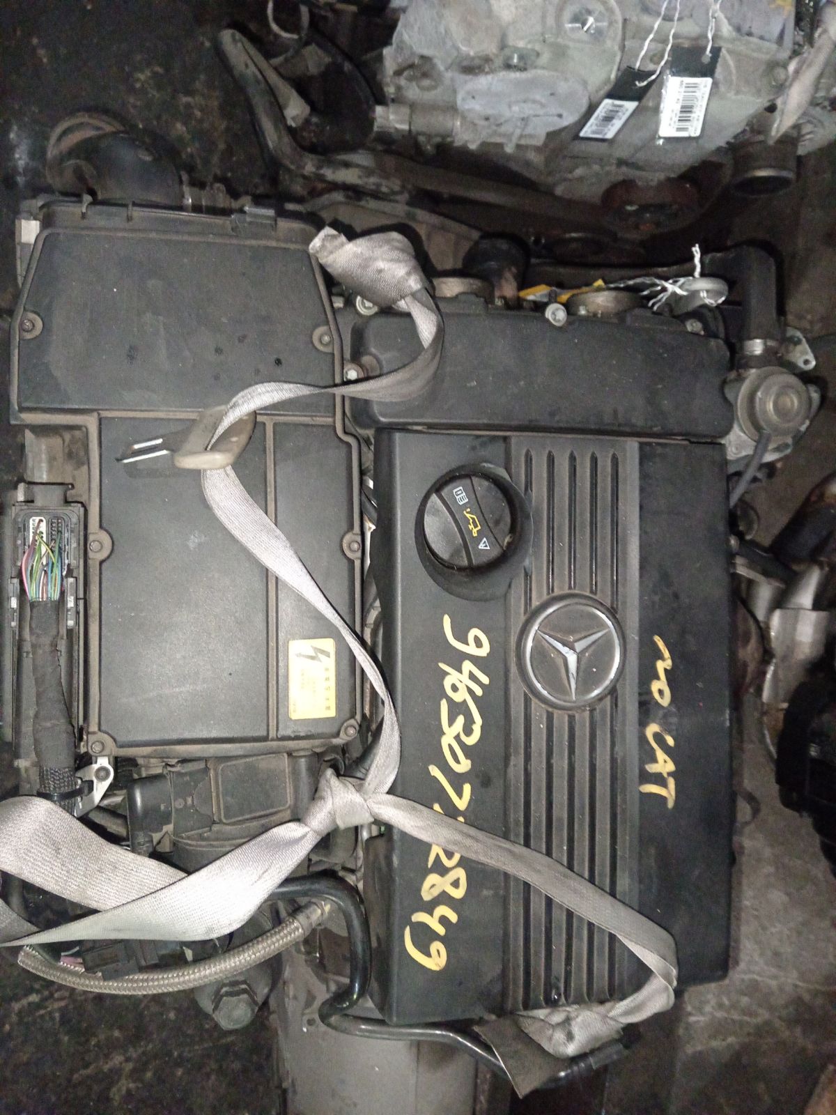 Двигатель на Mercedes-Benz C-Class Station Wagon S203.246 271.946 Фото 2