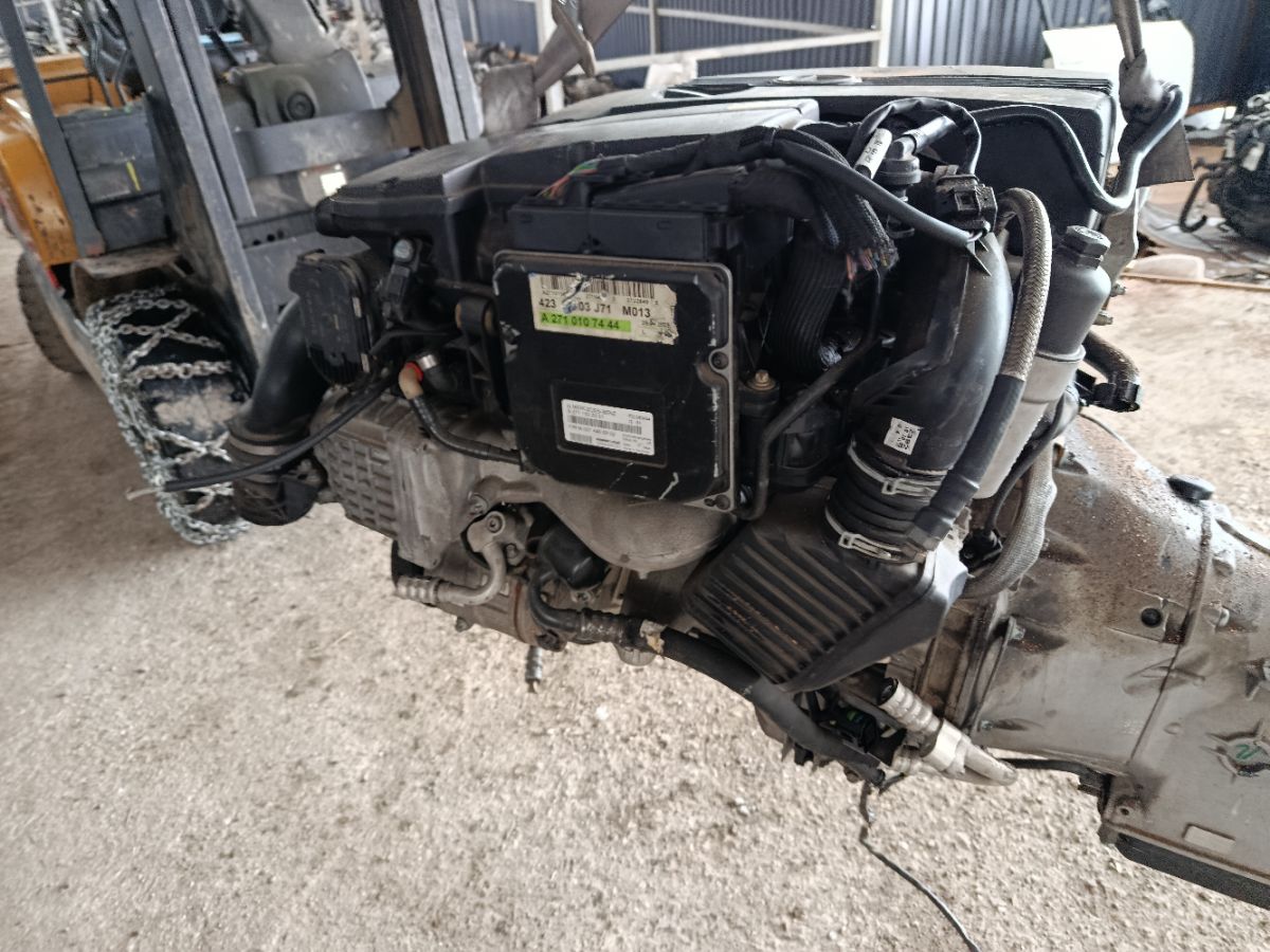 Двигатель на Mercedes-Benz C-Class Station Wagon S203.246 271.946 Фото 9