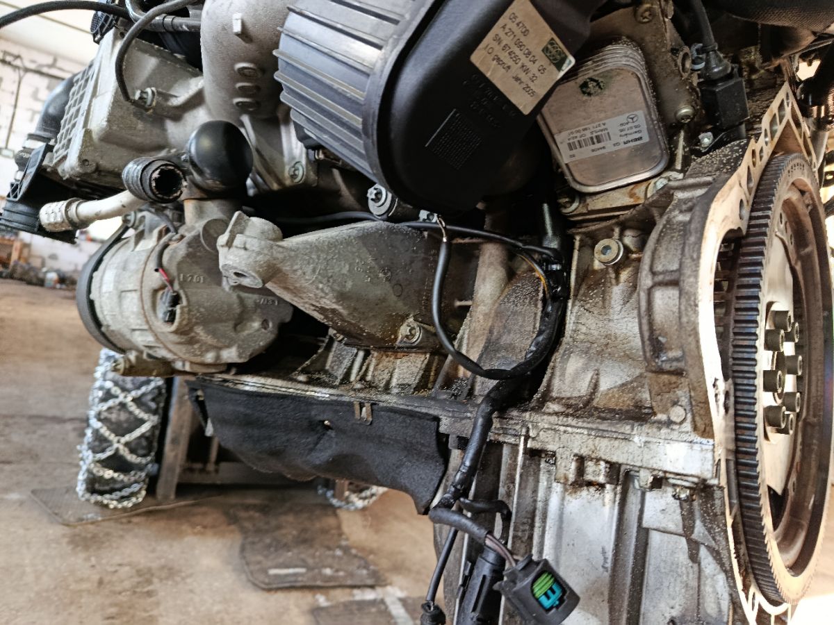 Двигатель на Mercedes-Benz C-Class Station Wagon S203.246 271.946 Фото 19