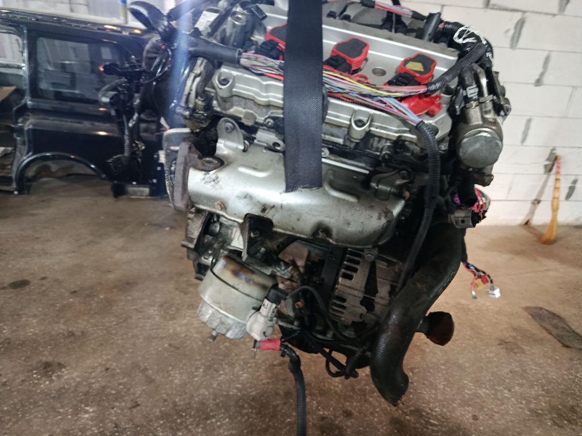 Двигатель на Audi A6 4F CCEA Фото 10