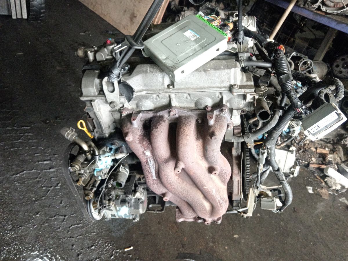 Двигатель на Mazda Familia S-Wagon BJ5W ZL-VE Фото 15