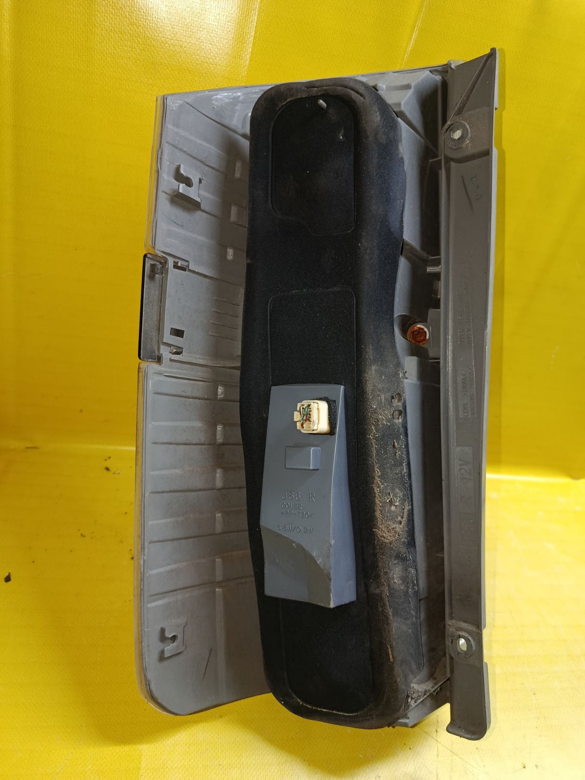 Стоп 28-185 28-185 на Toyota Voxy AZR60G Фото 4