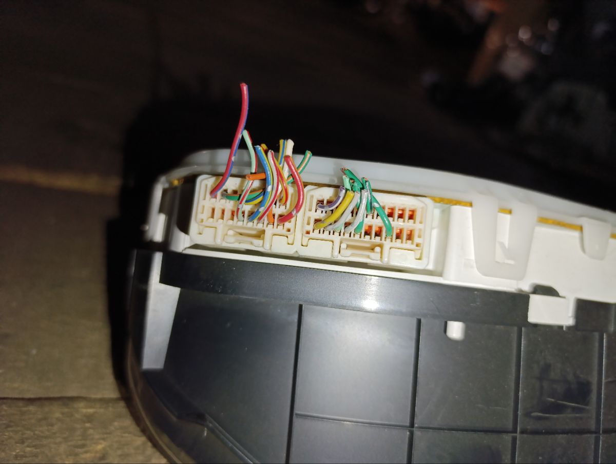 Спидометр на Mazda Familia S-Wagon BJ5W ZL-VE Фото 7