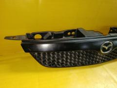 Решетка радиатора на Mazda Familia S-Wagon BJ5W Фото 3