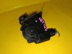 Замок двери на Toyota Corolla Fielder NZE144G Фото 3