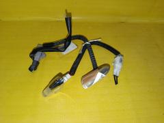 Поворотник в крыло на Toyota Mark II GX105