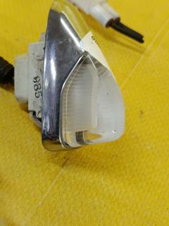 Поворотник в крыло на Toyota Mark Ii GX105 Фото 4