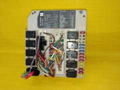 Блок предохранителей на Nissan March AK12 CR12DE Фото 2