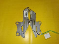 Крепление капота на Nissan Cube ANZ10