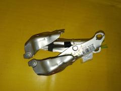 Крепление капота 53410-22110, 53420-22110 на Toyota Mark Ii GX105 Фото 1