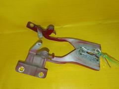 Крепление капота на Nissan X-Trail NT31 Фото 2