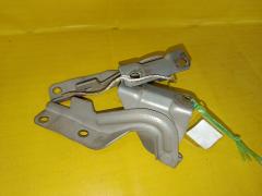 Крепление капота на Mitsubishi Grandis NA4W