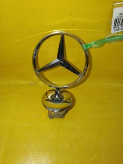 Эмблема на Mercedes-Benz C-Class W204.241 271.950