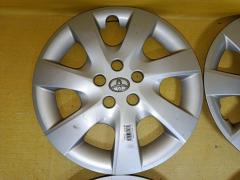 Колпак 42602-68020 на Toyota Wish ZGE20G Фото 3