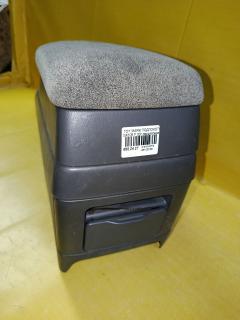 Подлокотник на Toyota Mark Ii GX105 Фото 4