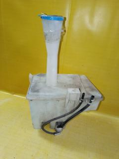 Бачок омывателя на Nissan Bluebird Sylphy QG10 QG18DE Фото 2