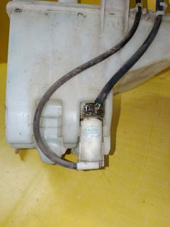 Бачок омывателя на Nissan Bluebird Sylphy QG10 QG18DE Фото 3