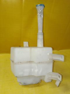 Бачок омывателя на Nissan Wingroad WFY11 QG15DE