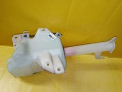 Бачок омывателя на Mitsubishi Grandis NA4W 4G69 Фото 2