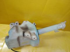 Бачок омывателя на Mitsubishi Grandis NA4W 4G69 Фото 2