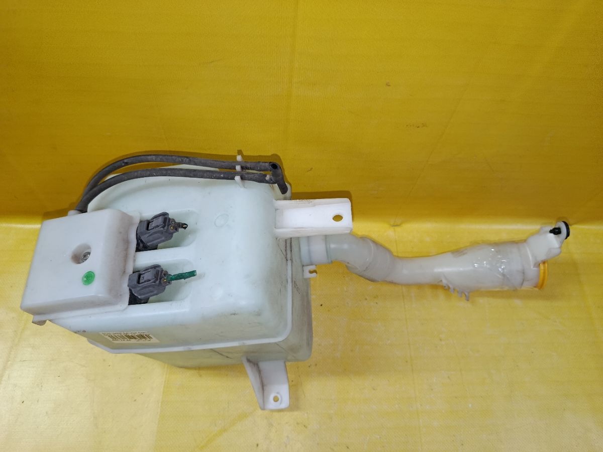 Бачок омывателя на Subaru Impreza GD3 EJ15 Фото 2