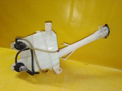 Бачок омывателя на Toyota Corolla Fielder NZE144G 1NZ-FE 85315-13080