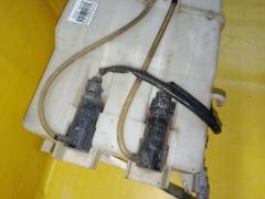 Бачок омывателя на Toyota Ipsum ACM21W Фото 3