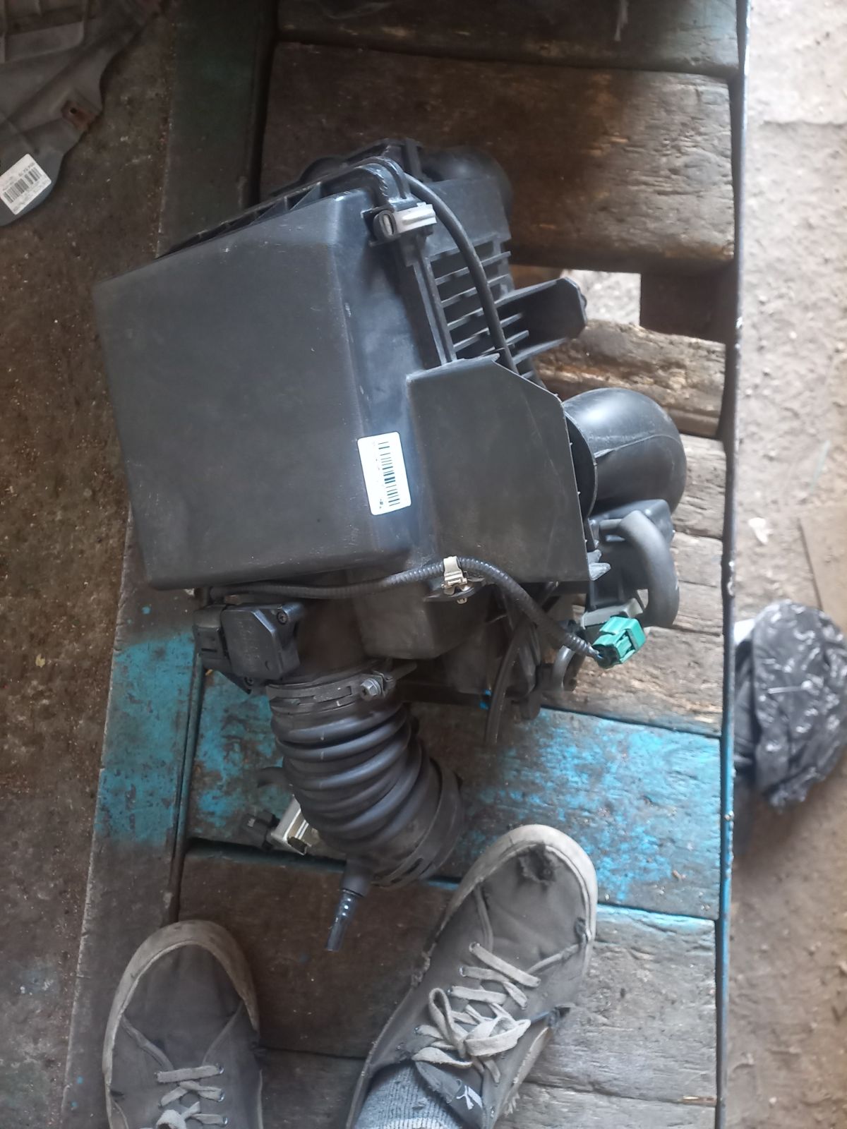 Корпус воздушного фильтра на Mazda Atenza GH5FP L5-VE Фото 10