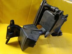 Корпус воздушного фильтра на Mitsubishi Grandis NA4W 4G69 Фото 9