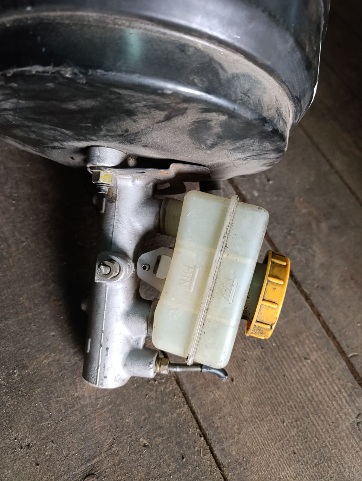 Главный тормозной цилиндр на Subaru Legacy Lancaster BH9 EJ254 Фото 22