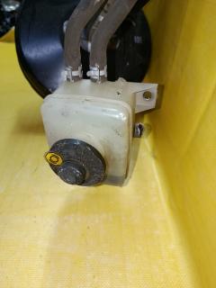 Главный тормозной цилиндр на Toyota Ipsum ACM21W 2AZ-FE Фото 3