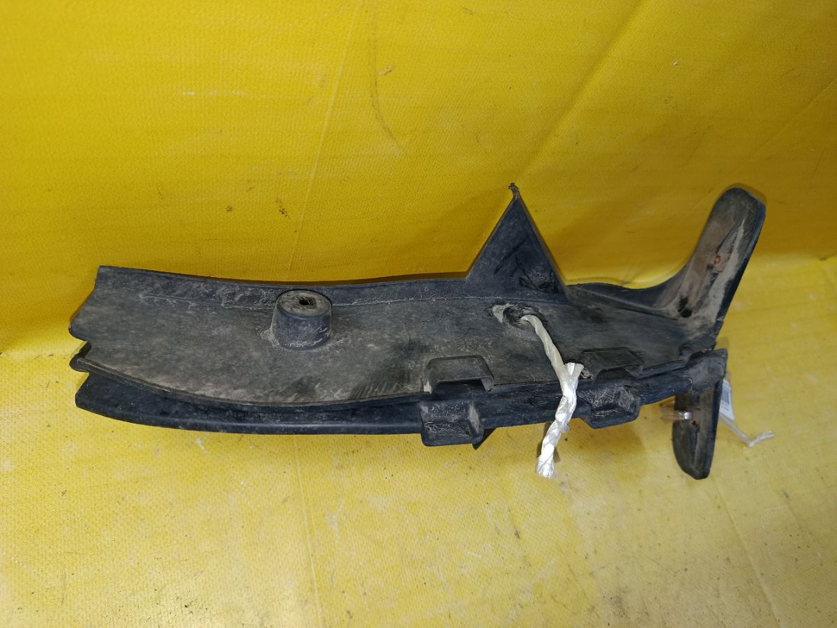 Подкрылок B25D50341, B25D50351 на Mazda Familia S-Wagon BJ5W ZL-VE Фото 3