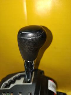 Ручка КПП на Toyota Corolla Fielder NZE164G Фото 3