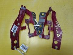 Крепление капота на Nissan X-Trail NT30 Фото 2