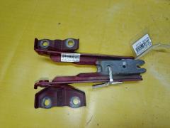 Крепление капота на Mazda Familia S-Wagon BJ5W Фото 2