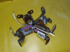 Петля двери шарнирная на Nissan Wingroad WFY11 Фото 2