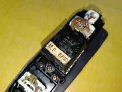 Блок упр-я стеклоподъемниками B25D-66-350 на Mazda Familia S-Wagon BJ5W Фото 5