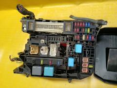 Блок предохранителей на Toyota Corolla Fielder NZE144G 1NZ-FE Фото 5