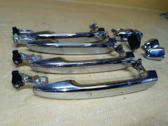 Ручка двери на Toyota Noah AZR65G Фото 3