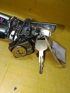 Ручка двери на Nissan X-Trail NT31 Фото 7