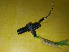 Датчик положения коленвала на Nissan Teana J32 VQ25DE